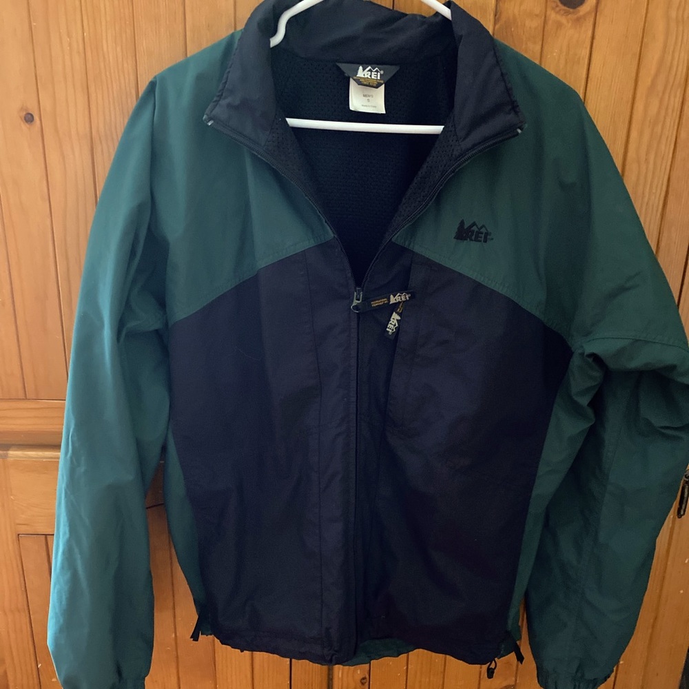 REI men’s jacket